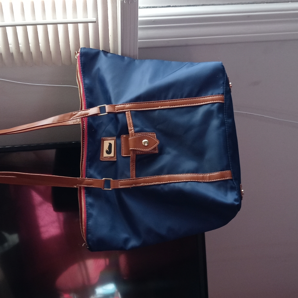 COPY - Dooney and bourke tote